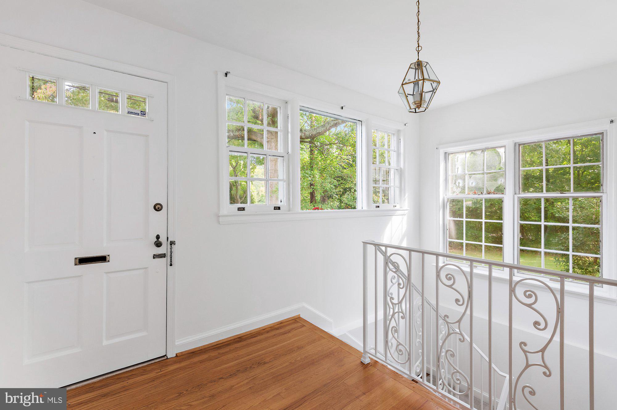 9225 Levelle Drive Chevy Chase, MD 20815 - Photo 6 of 37 Foyer