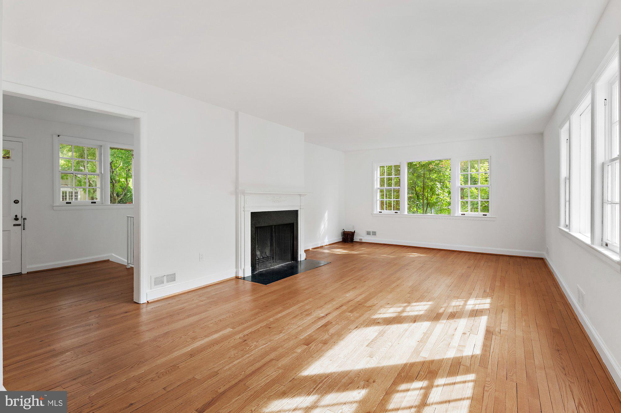 9225 Levelle Drive Chevy Chase, MD 20815 - Photo 8 of 37 Living Room View to Foyer