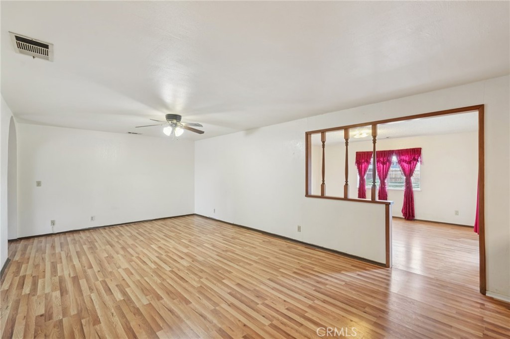 13954 Cronese Road Apple Valley, CA 92307 - Photo 10 of 34