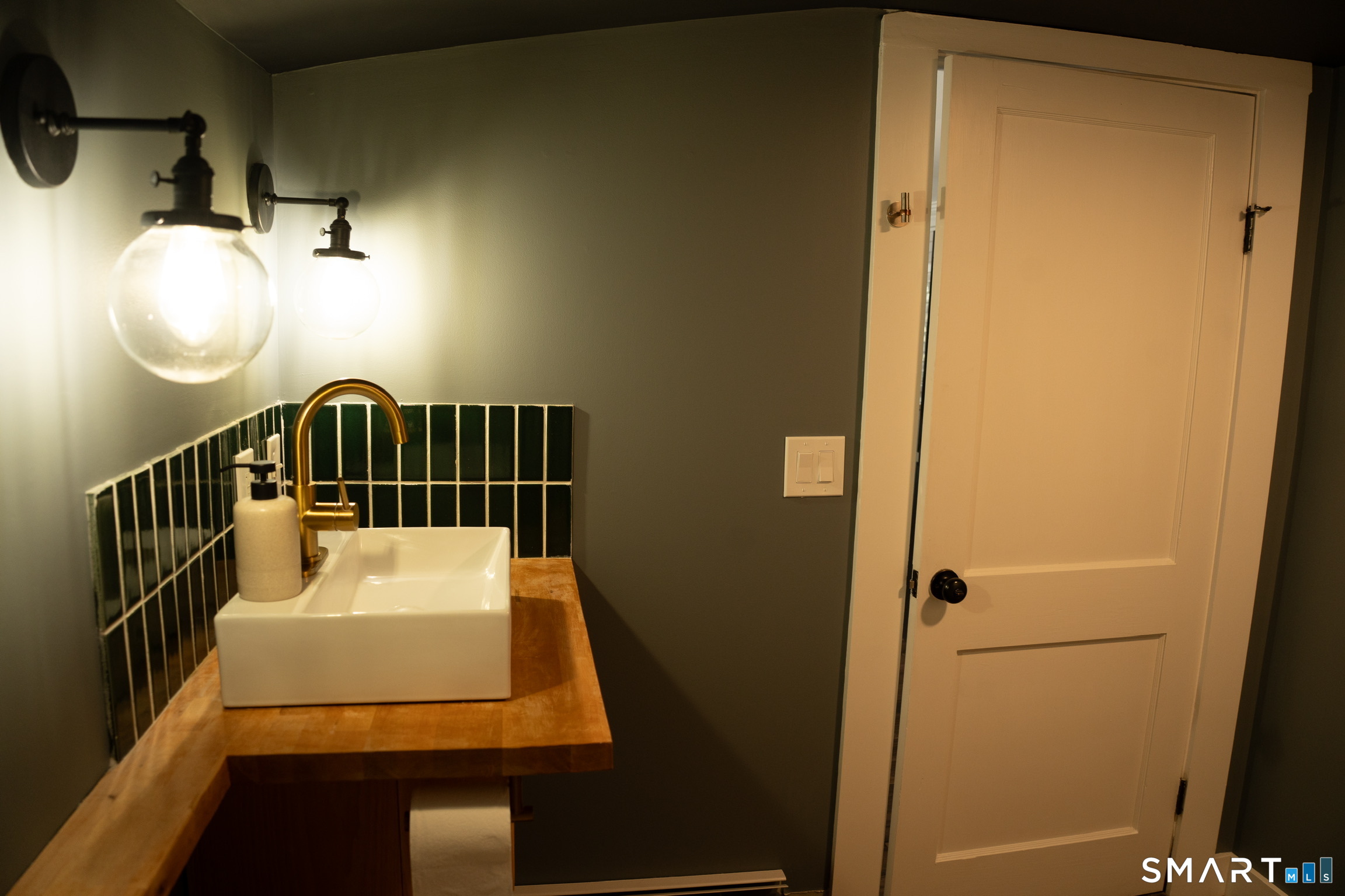 97 Candlewood Road Groton, CT 06340 - Photo 19 of 26 a bedroom with bunk bed and a window