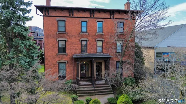 $140,000 | 239 Farmington Avenue, Unit B, Hartford, CT 06105