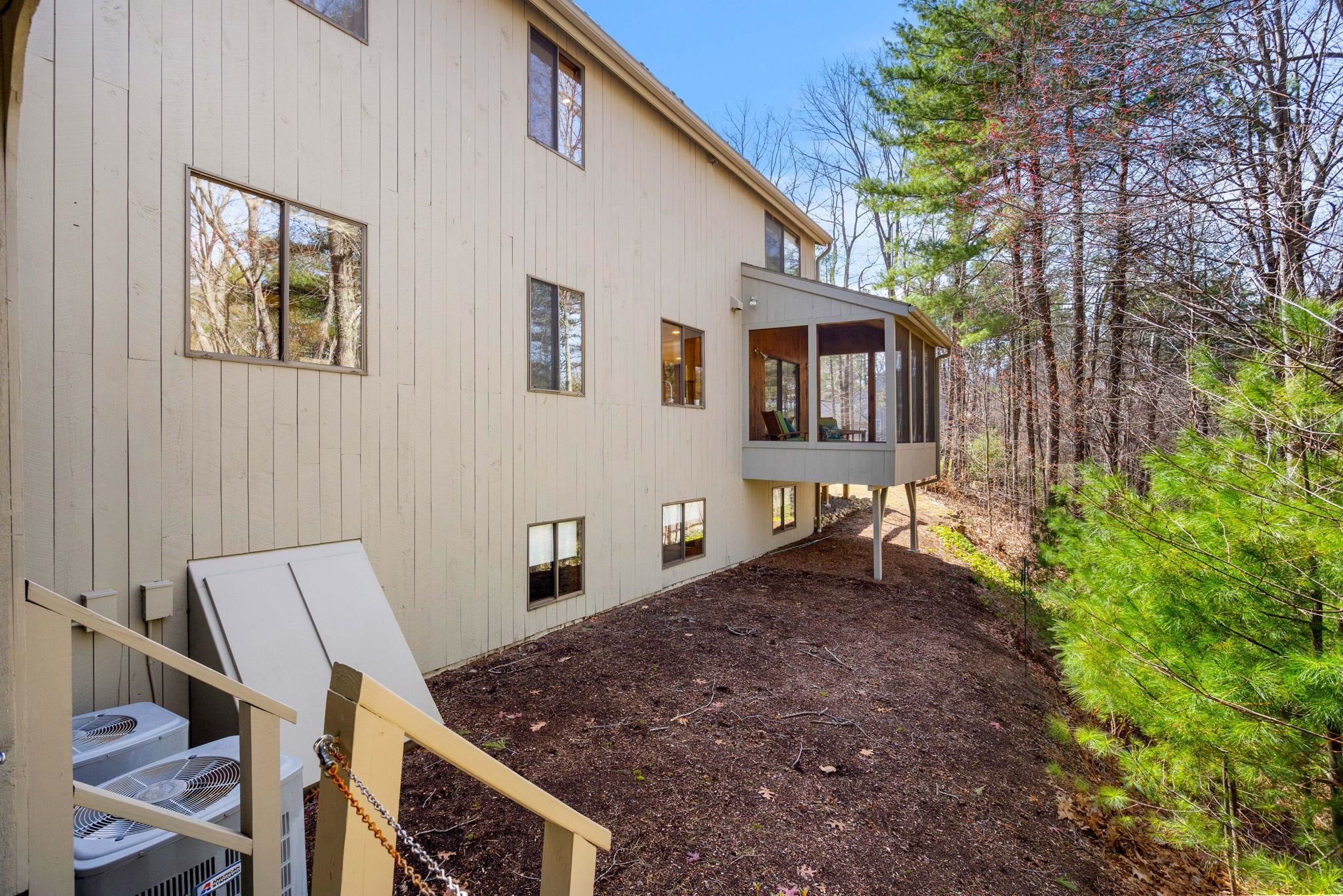 54 Truell Road Hollis, NH 03049 - Photo 4 of 37