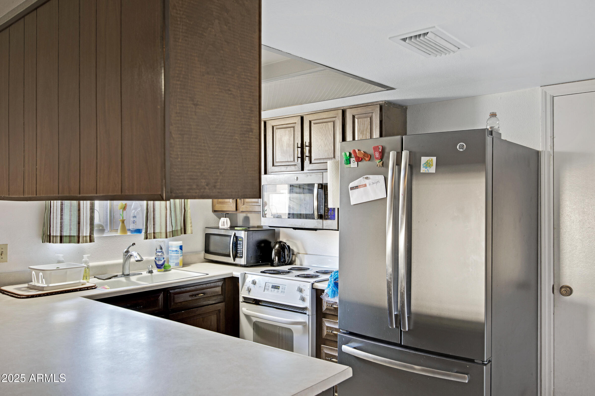 3673 South Roosevelt Street Tempe, AZ 85282 - Photo 15 of 71 3673 S Roosevelt St-15