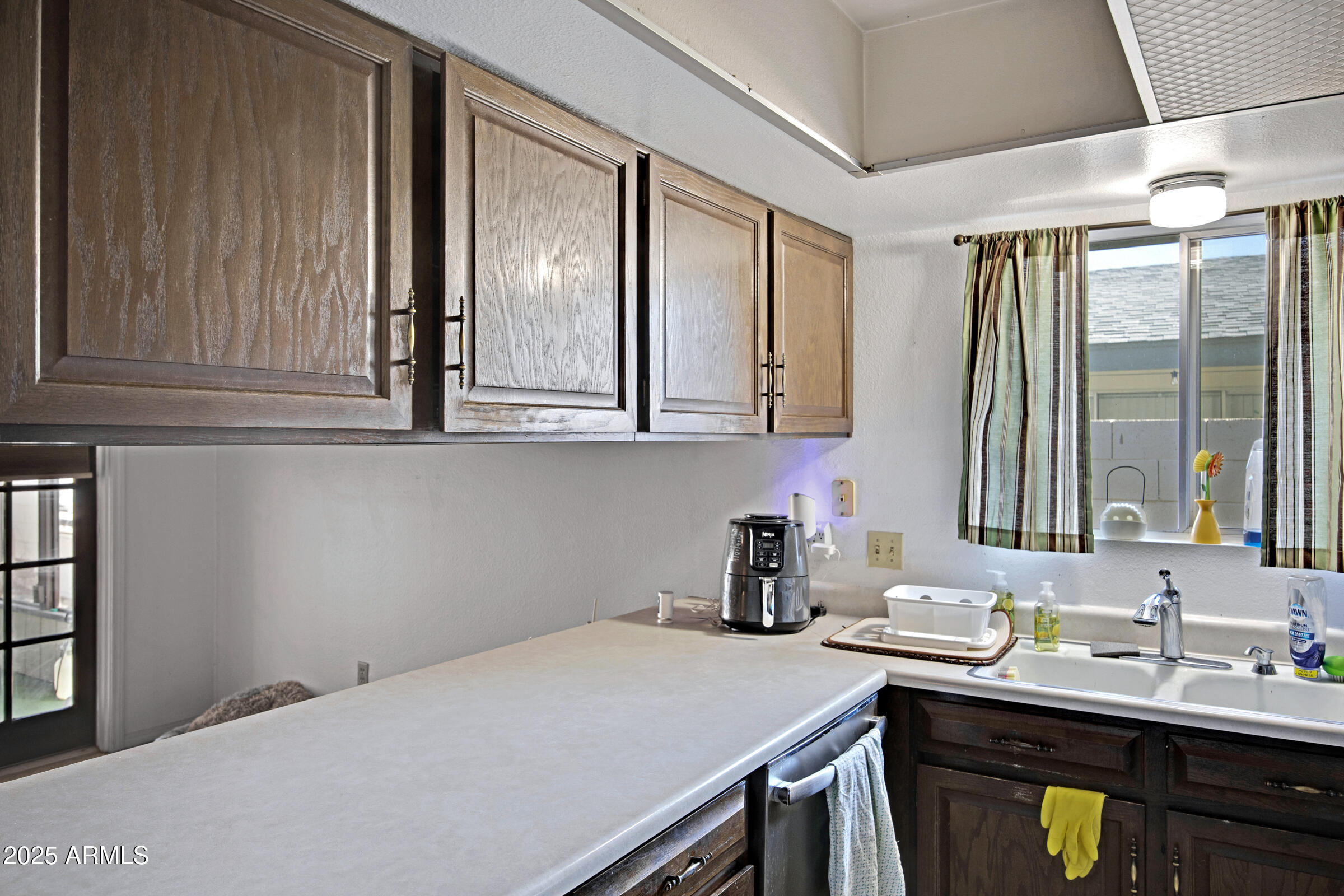 3673 South Roosevelt Street Tempe, AZ 85282 - Photo 17 of 71 3673 S Roosevelt St-17