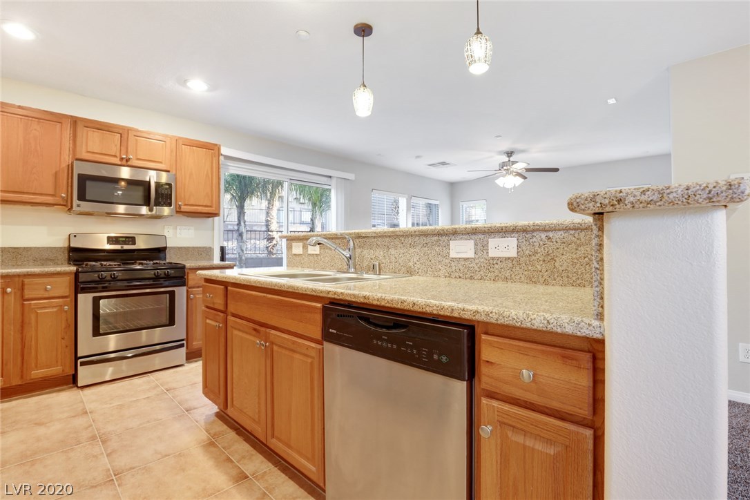 1170 Paradise Home Road Henderson, NV 89002 - Photo 9 of 36 Gallery Image 9