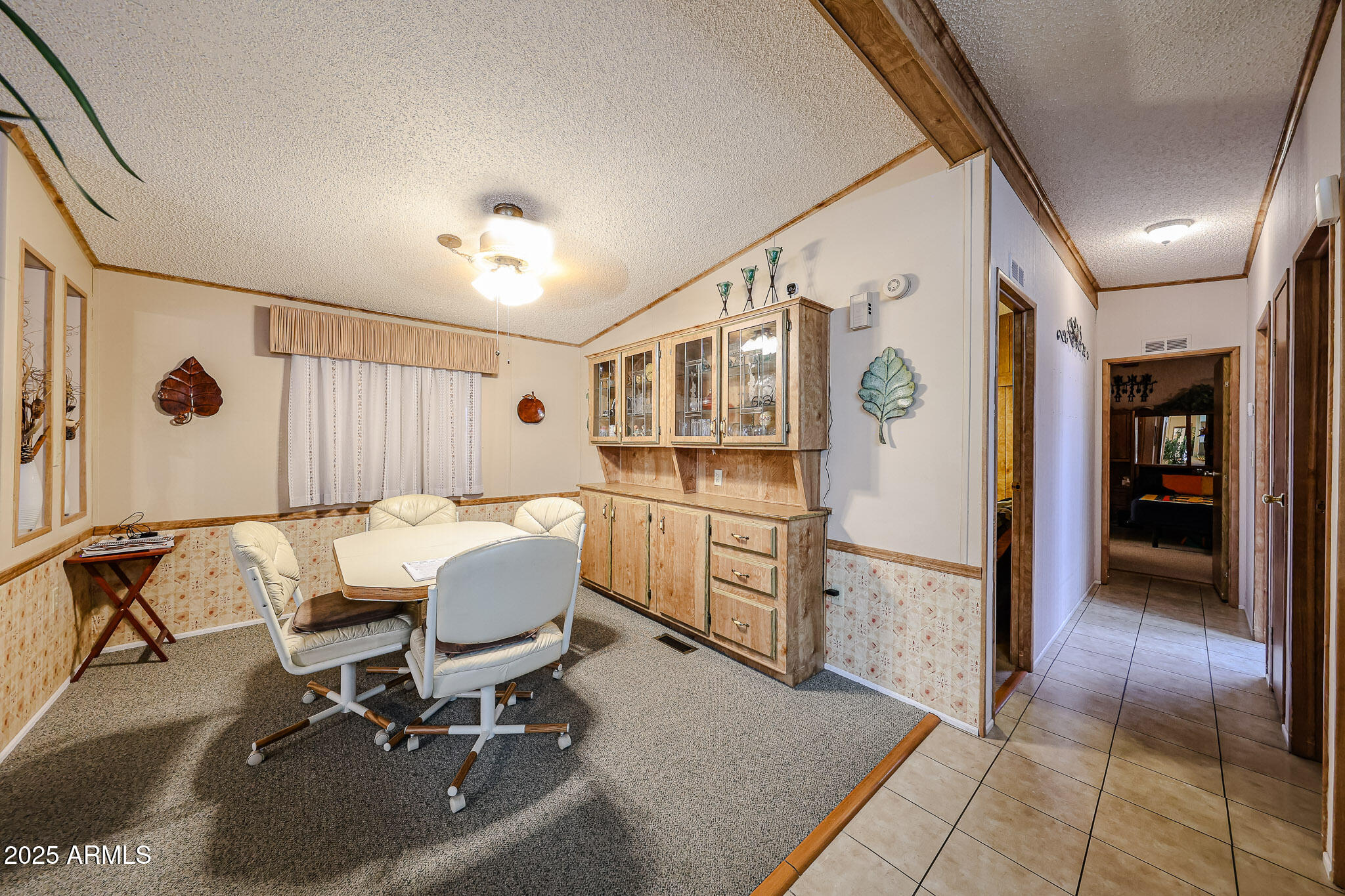 3901 East Pinnacle Peak Road, Unit 208 Phoenix, AZ 85050 - Photo 5 of 22 a workspace with furniture and window