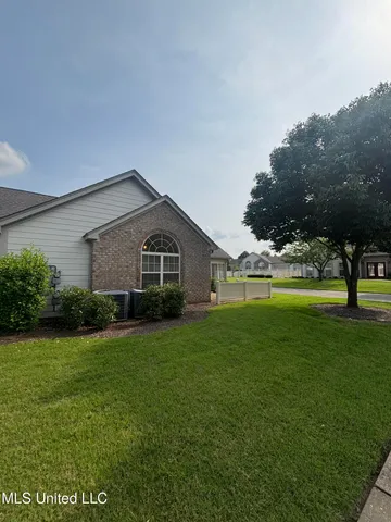 $299,900 | 8911 Oak Branch Lane, Olive Branch, MS 38654