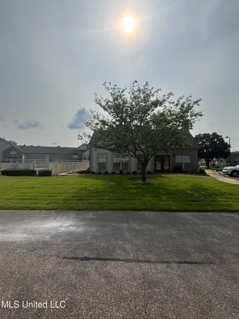 $294,900 | 8911 Oak Branch Lane, Olive Branch, MS 38654