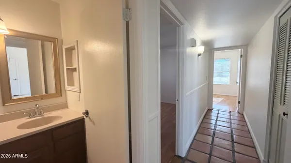 $2,395 | 4844 East Sunrise Drive, Phoenix, AZ 85044