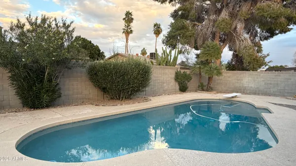 $2,395 | 4844 East Sunrise Drive, Phoenix, AZ 85044
