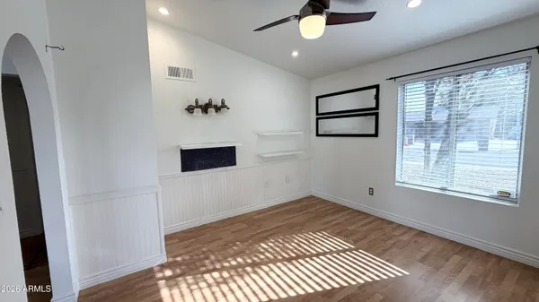 $2,395 | 4844 East Sunrise Drive, Phoenix, AZ 85044