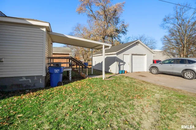 $60,000 | 716 West Poplar Street, Harrisburg, IL 62946