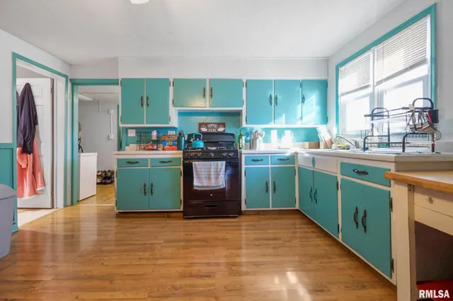 $60,000 | 716 West Poplar Street, Harrisburg, IL 62946