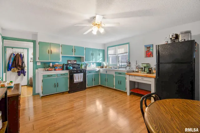 $60,000 | 716 West Poplar Street, Harrisburg, IL 62946