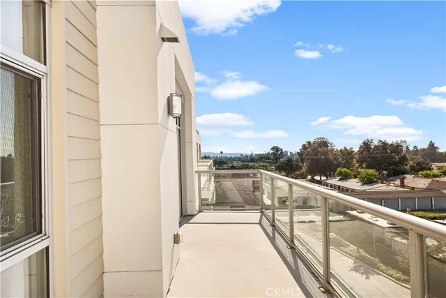 a view of walk in closet