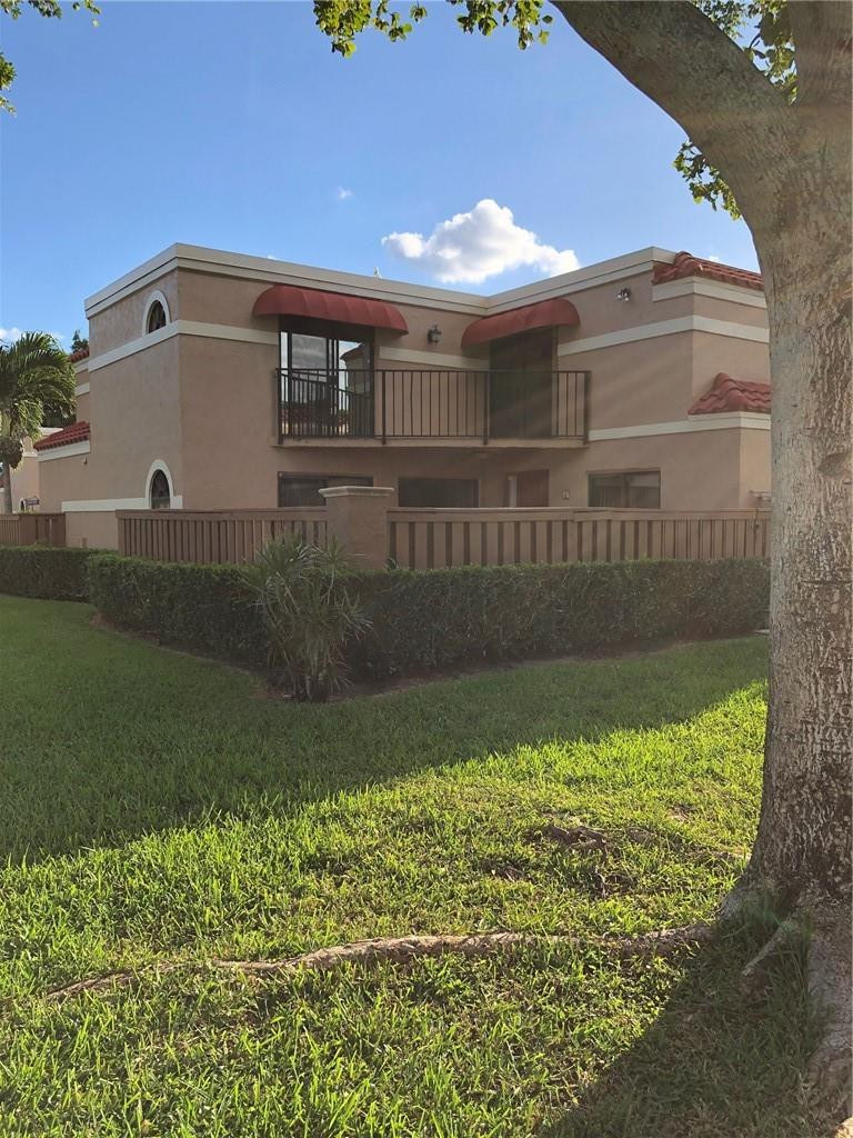 8207 Thames Boulevard, Unit B Boca Raton, FL 33433 - Photo 2 of 29 Exterior view