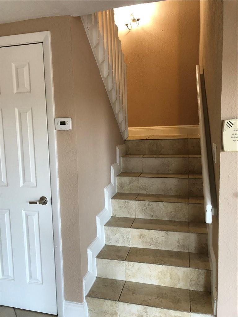8207 Thames Boulevard, Unit B Boca Raton, FL 33433 - Photo 4 of 29 Photo 4