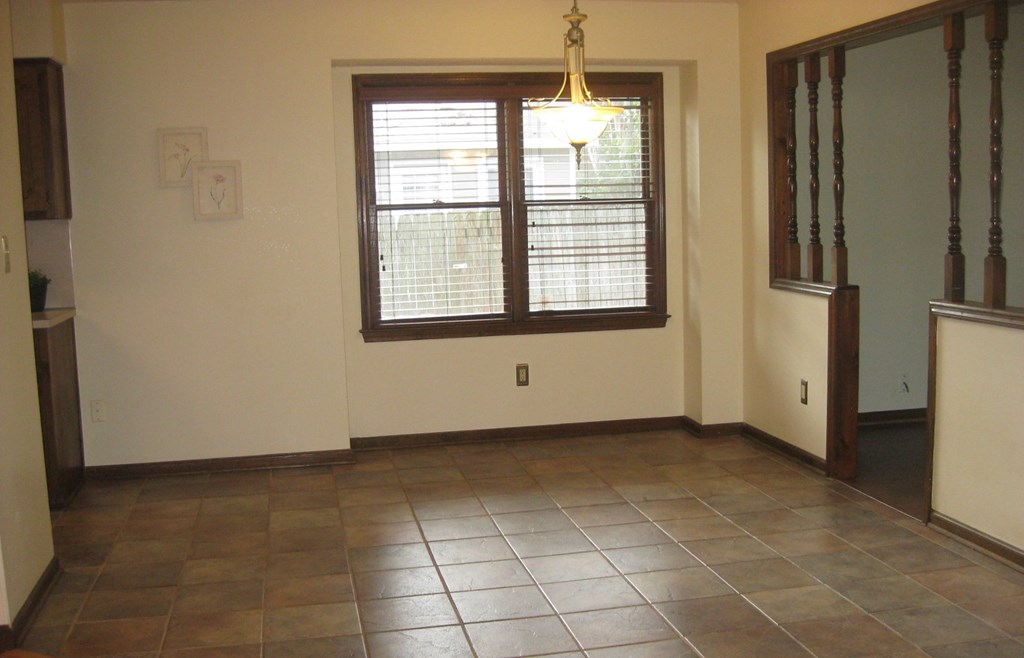 7538 Lloyd Road Columbus, GA 31909 - Photo 5 of 28 Tile in Dining Room which opens to Eating Area