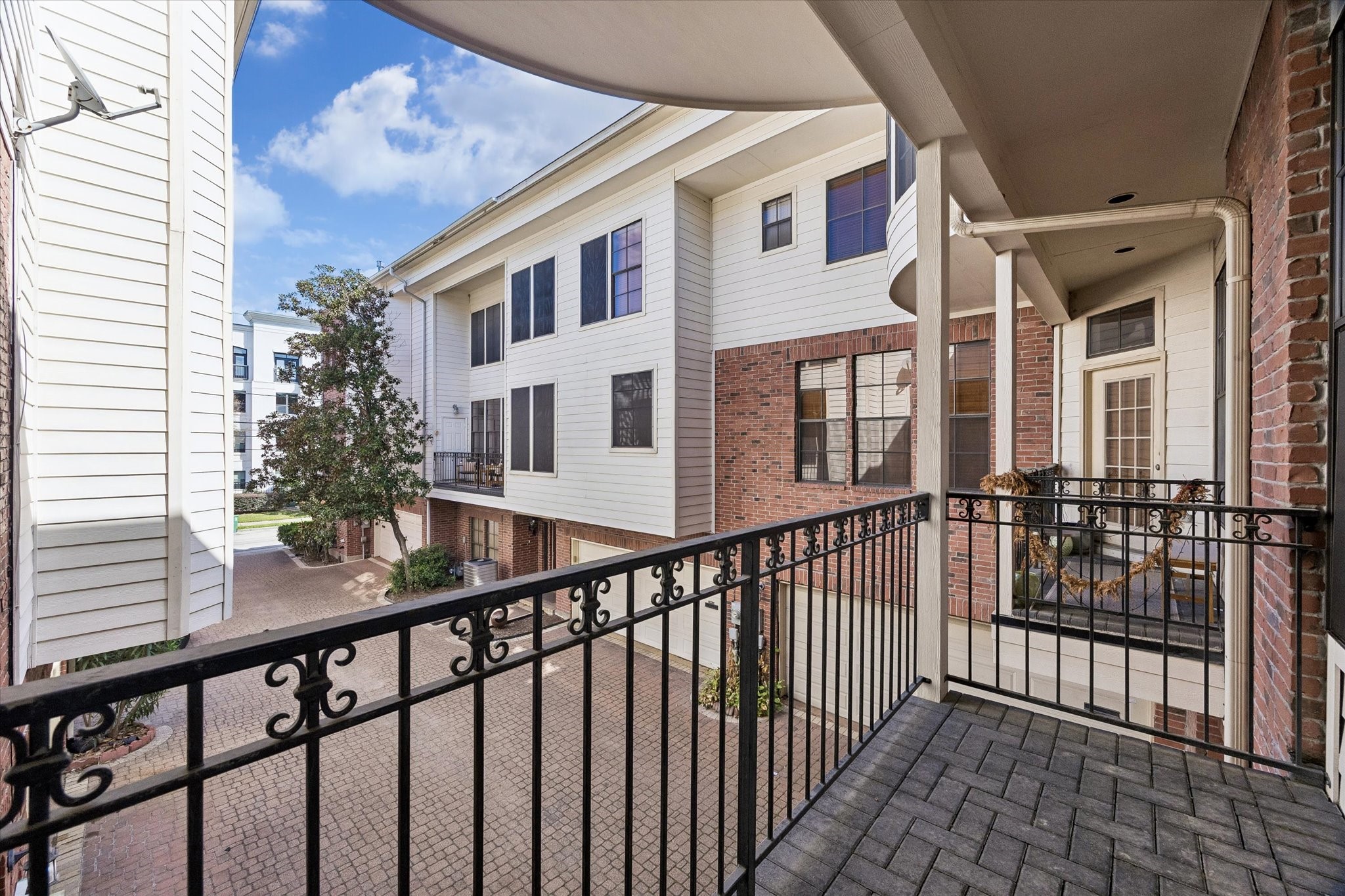 1002 Columbus Street, Unit A Houston, TX 77019 - Photo 14 of 37