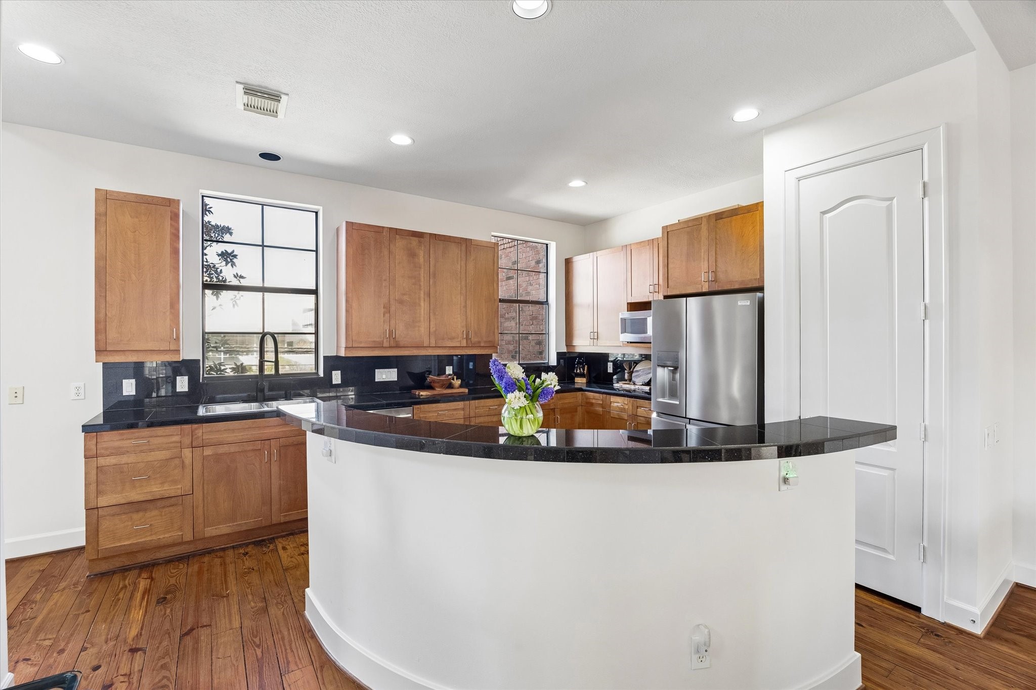 1002 Columbus Street, Unit A Houston, TX 77019 - Photo 17 of 37