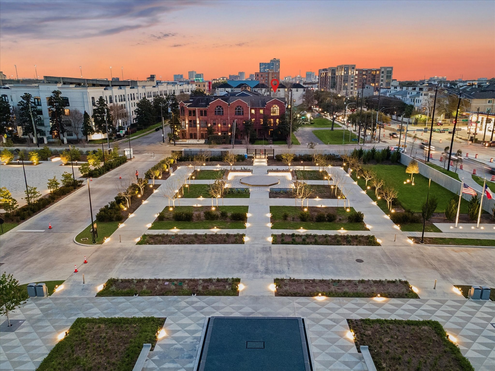 1002 Columbus Street, Unit A Houston, TX 77019 - Photo 2 of 37