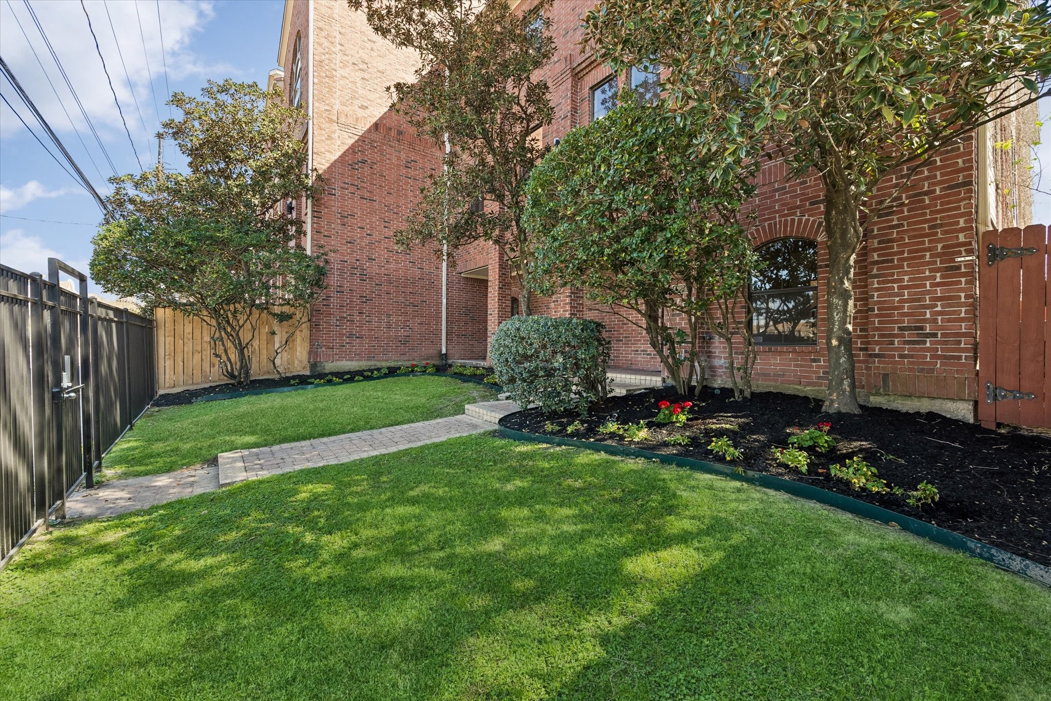 1002 Columbus Street, Unit A Houston, TX 77019 - Photo 34 of 37