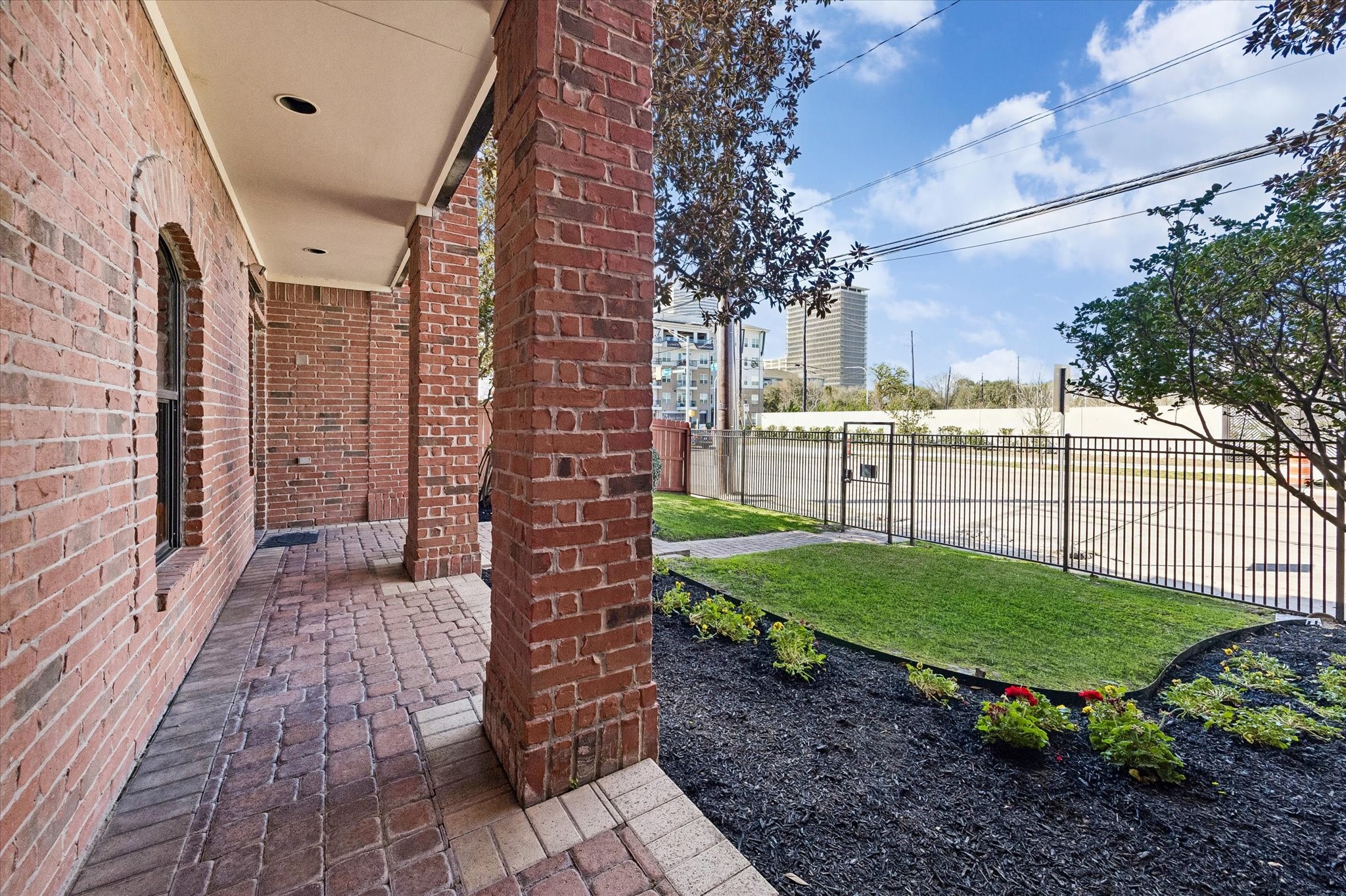 1002 Columbus Street, Unit A Houston, TX 77019 - Photo 35 of 37