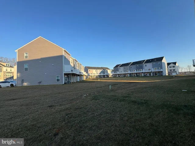a house view with a outdoor space