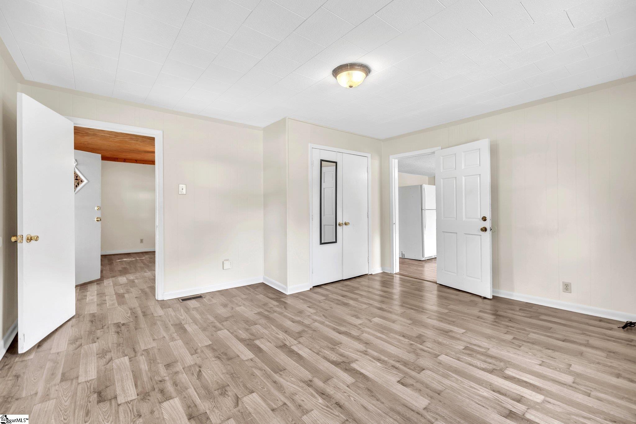 206 Sunset Street Spartanburg, SC 29307 - Photo 8 of 25