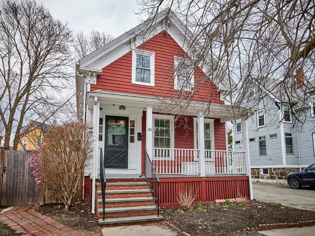 $3,900 | 36 East Foster Street, Melrose, MA 02176
