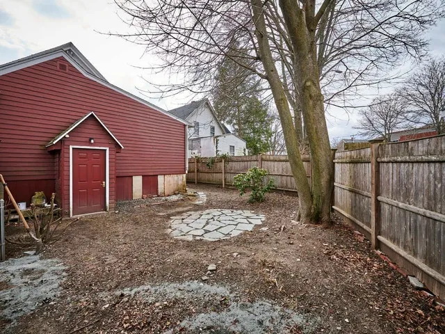 $3,900 | 36 East Foster Street, Melrose, MA 02176