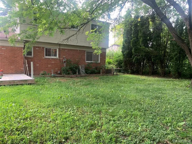 $2,900 | 3955 Helen Avenue, Ypsilanti, MI 48197