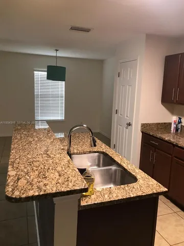 $2,200 | 2709 Southwest 18th Avenue, Cape Coral, FL 33914