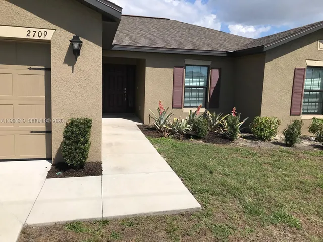 $2,200 | 2709 Southwest 18th Avenue, Cape Coral, FL 33914