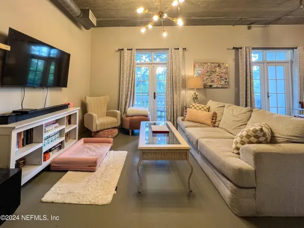 $1,895 | 2064 Herschel Street, Unit 205, Jacksonville, FL 32204