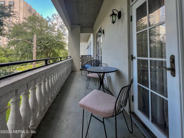 $1,895 | 2064 Herschel Street, Unit 205, Jacksonville, FL 32204
