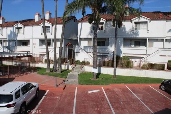 $3,800 | 260 East Beverly Boulevard, Unit C, Montebello, CA 90640