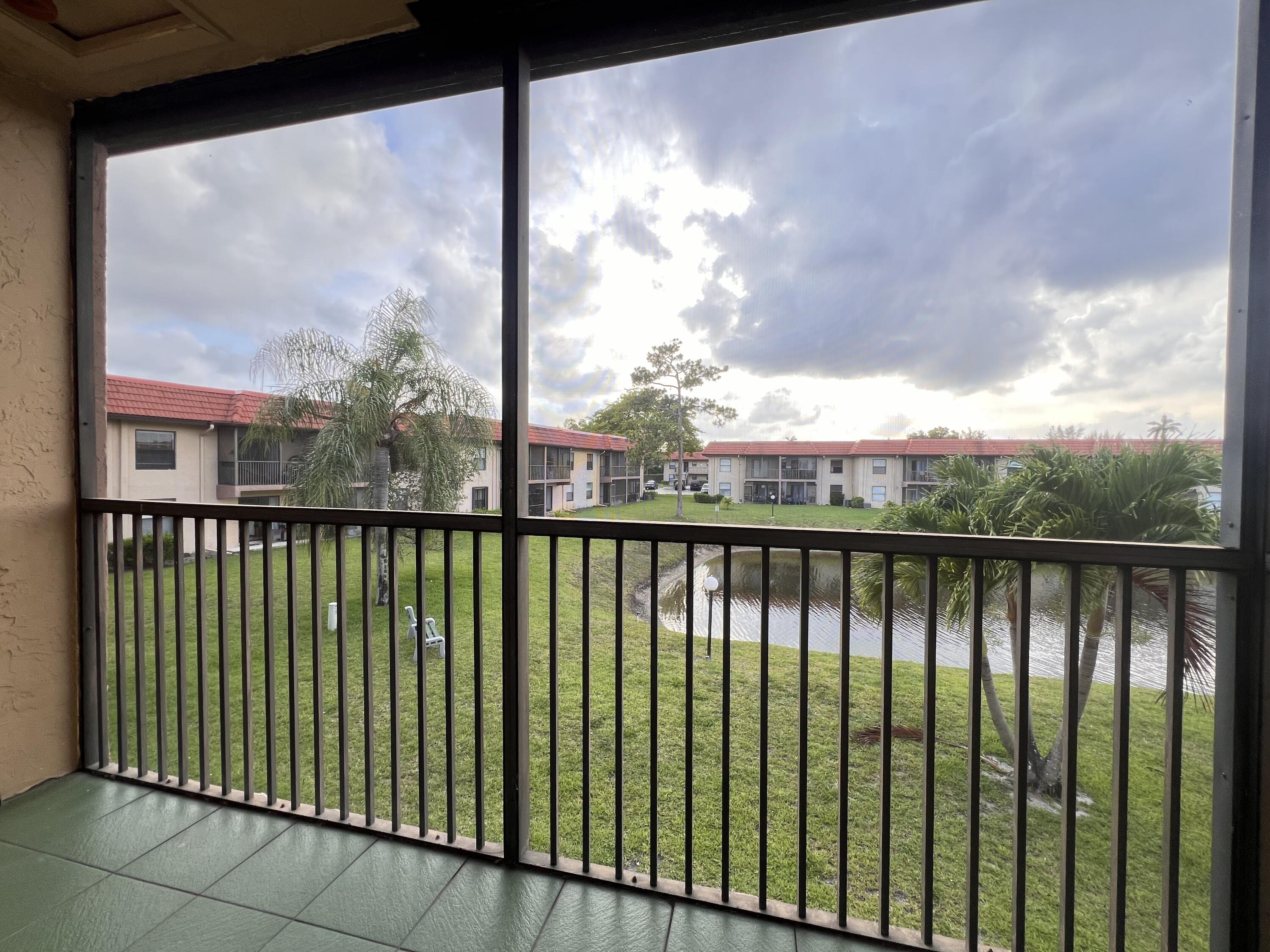 21911 Lake Forest Circle, Unit 206 Boca Raton, FL 33433 - Photo 16 of 28 IMG_4973
