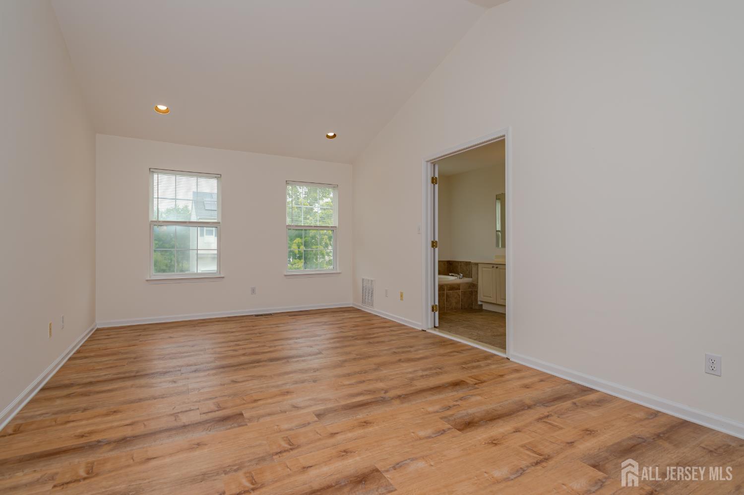 71 Manley Road Pennington, NJ 08534 - Photo 19 of 28