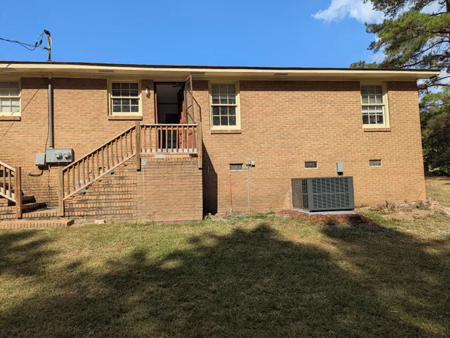 $1,200 | 609 Rucker Drive North, St. Matthews, SC 29135