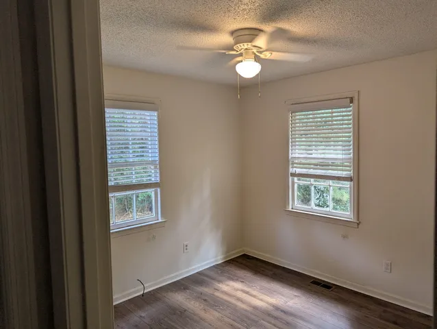 $1,200 | 609 Rucker Drive North, St. Matthews, SC 29135