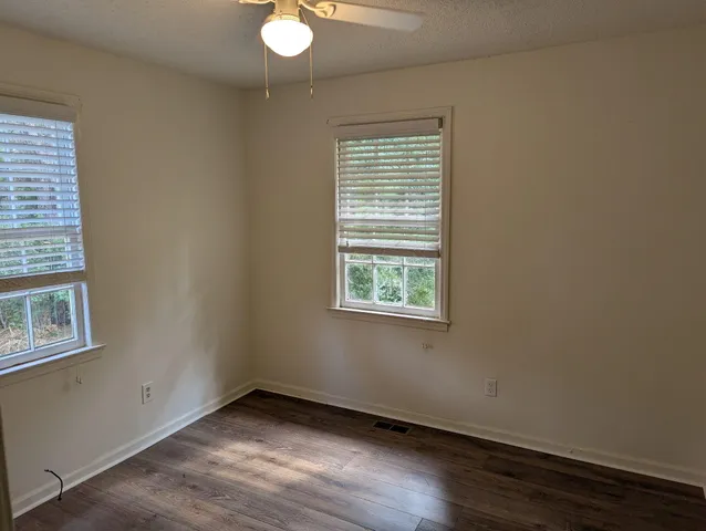 $1,200 | 609 Rucker Drive North, St. Matthews, SC 29135