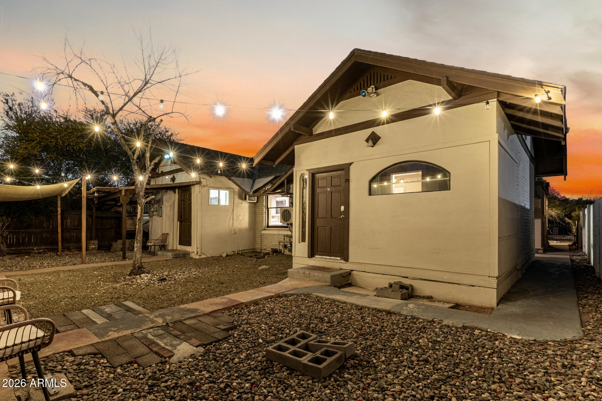 1317 West Monroe Street Phoenix, AZ 85007 - Photo 64 of 86 a front view of a house