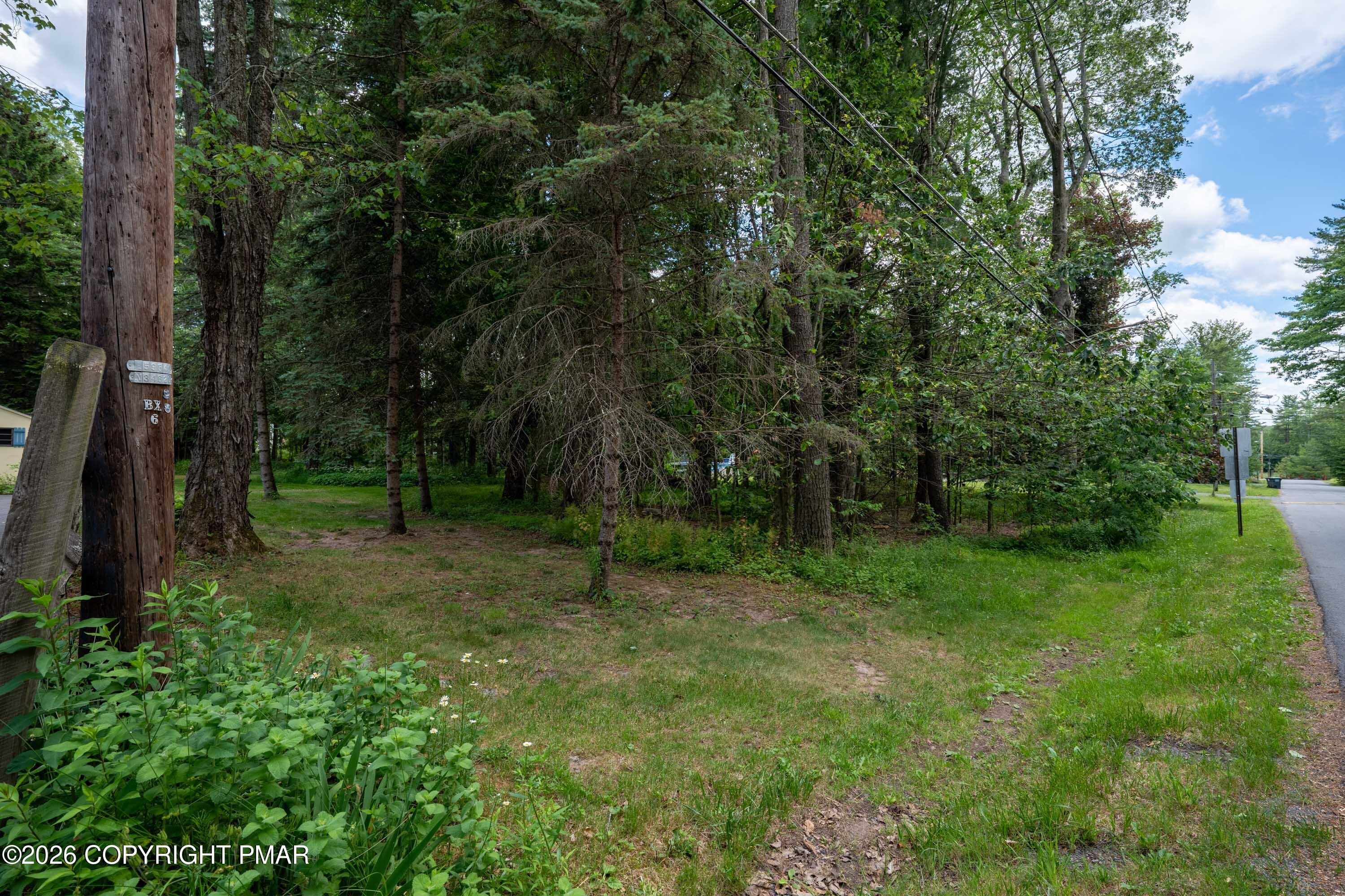 5226 Beechwood Road Pocono Lake, PA 18347 - Photo 64 of 65 5226 Beechwood-55