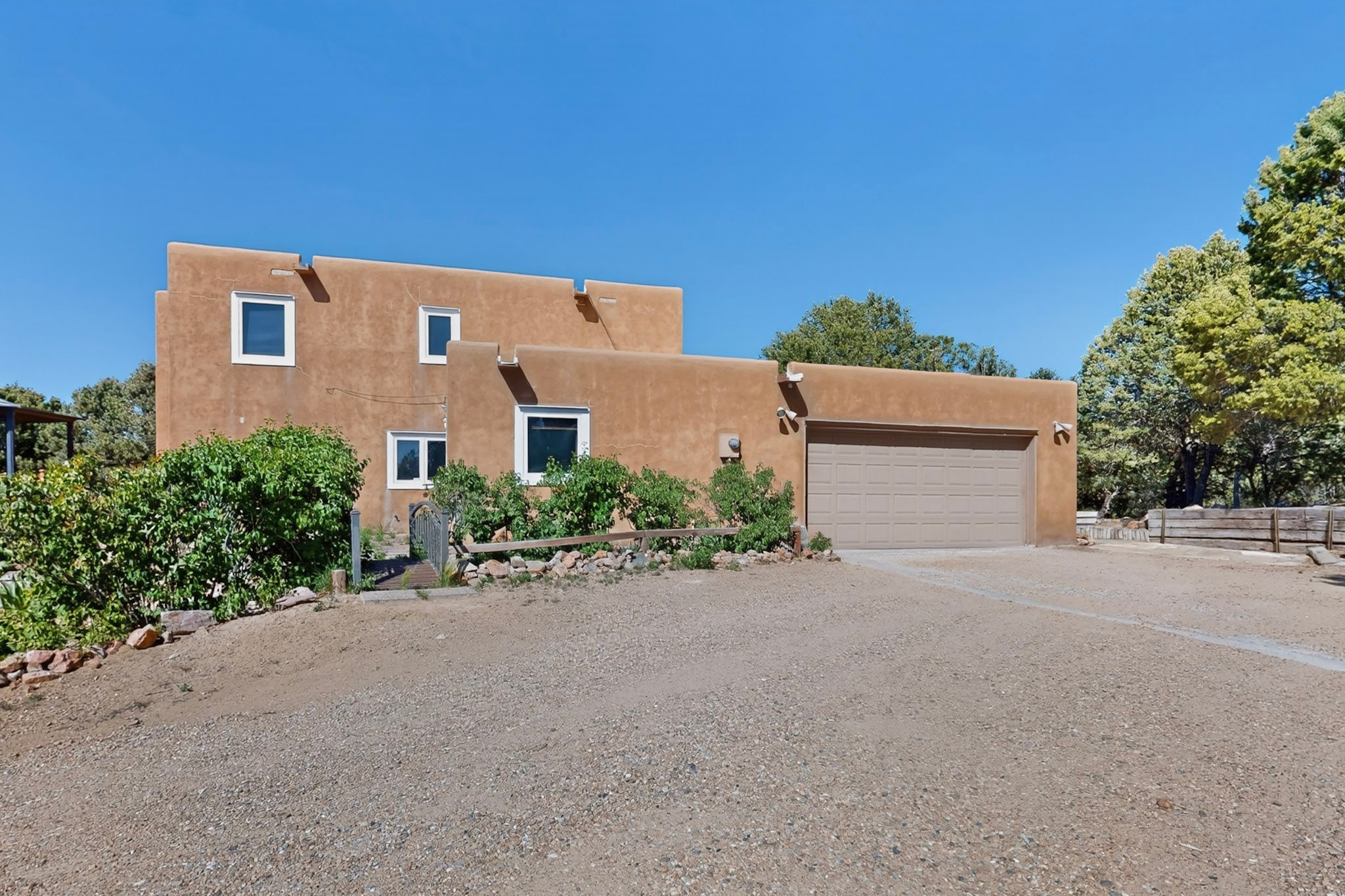 2 Toltec Road Santa Fe, NM 87505 - Photo 4 of 49