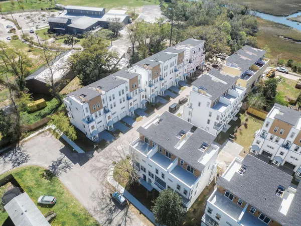 $649,000 | 1150 Valdosta Street, Unit 302, North Charleston, SC 29405