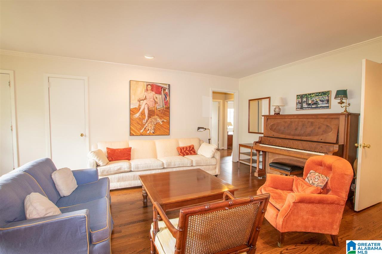 105 Stratford Road Birmingham, AL 35209 - Photo 4 of 42