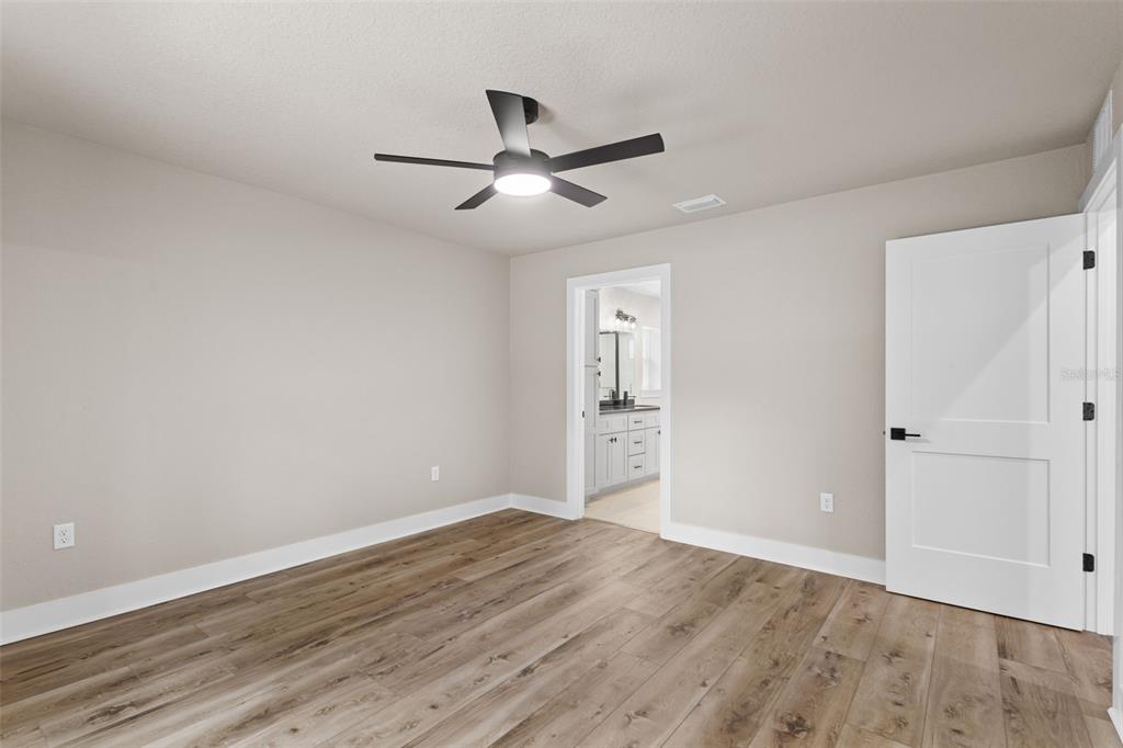 8541 Northeast 105th Avenue Bronson, FL 32621 - Photo 14 of 27