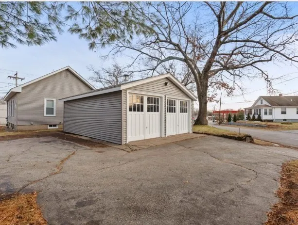 $3,500 | 735 Washington Street, Attleboro, MA 02703