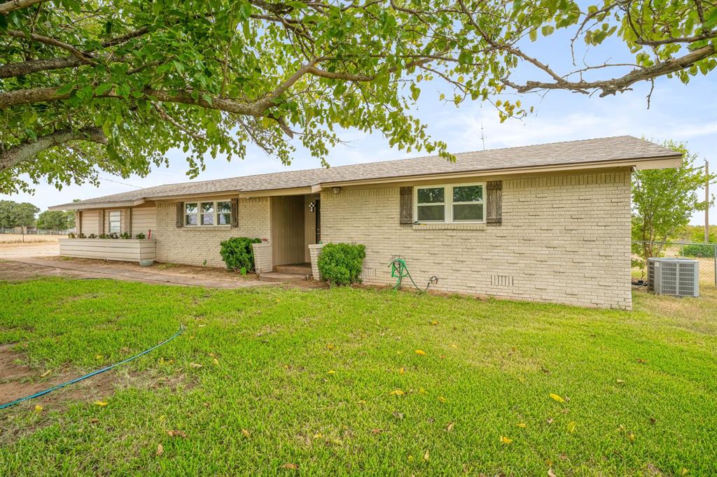 251 Highway 2921 De Leon Tx  